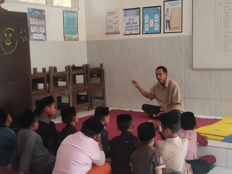 KEGIATAN KAMIS MANIS
